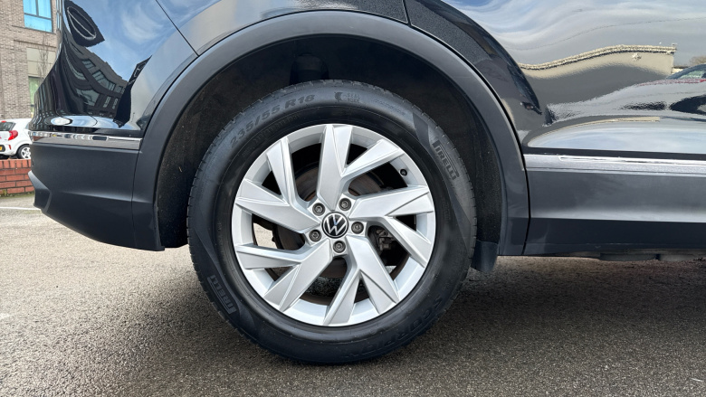 Volkswagen Tiguan 1.5 TSI 150 Life 5dr Petrol Estate